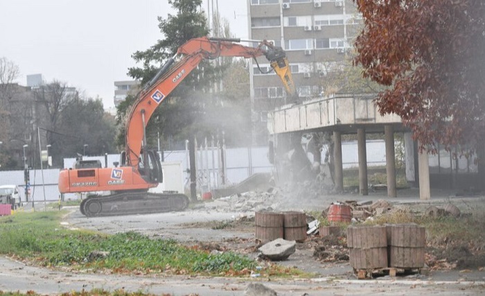 Počelo rušenje hotela koji je bio simbol luksuza Jugoslavije